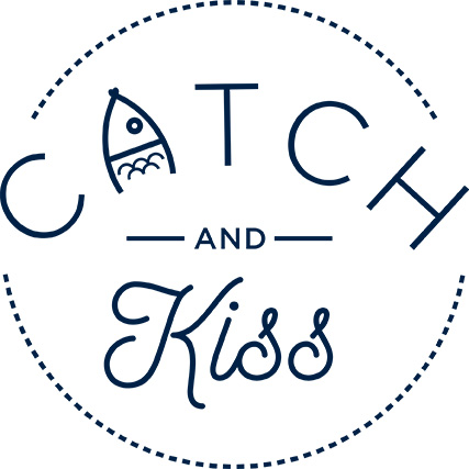 Catch and Kiss - logo round